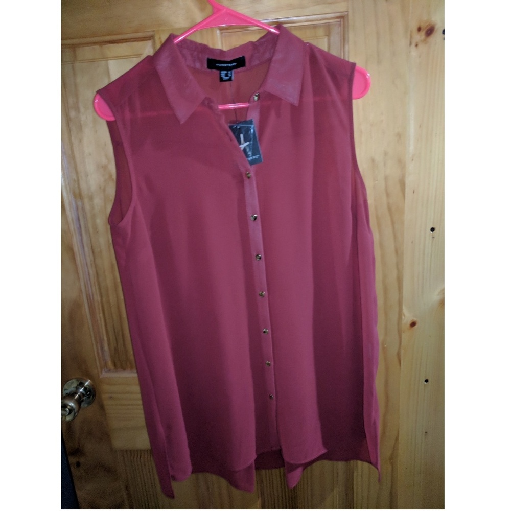 Sleeveless Collar Front Button-Down