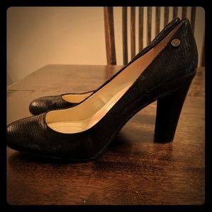 Like new Calvin klein pumps