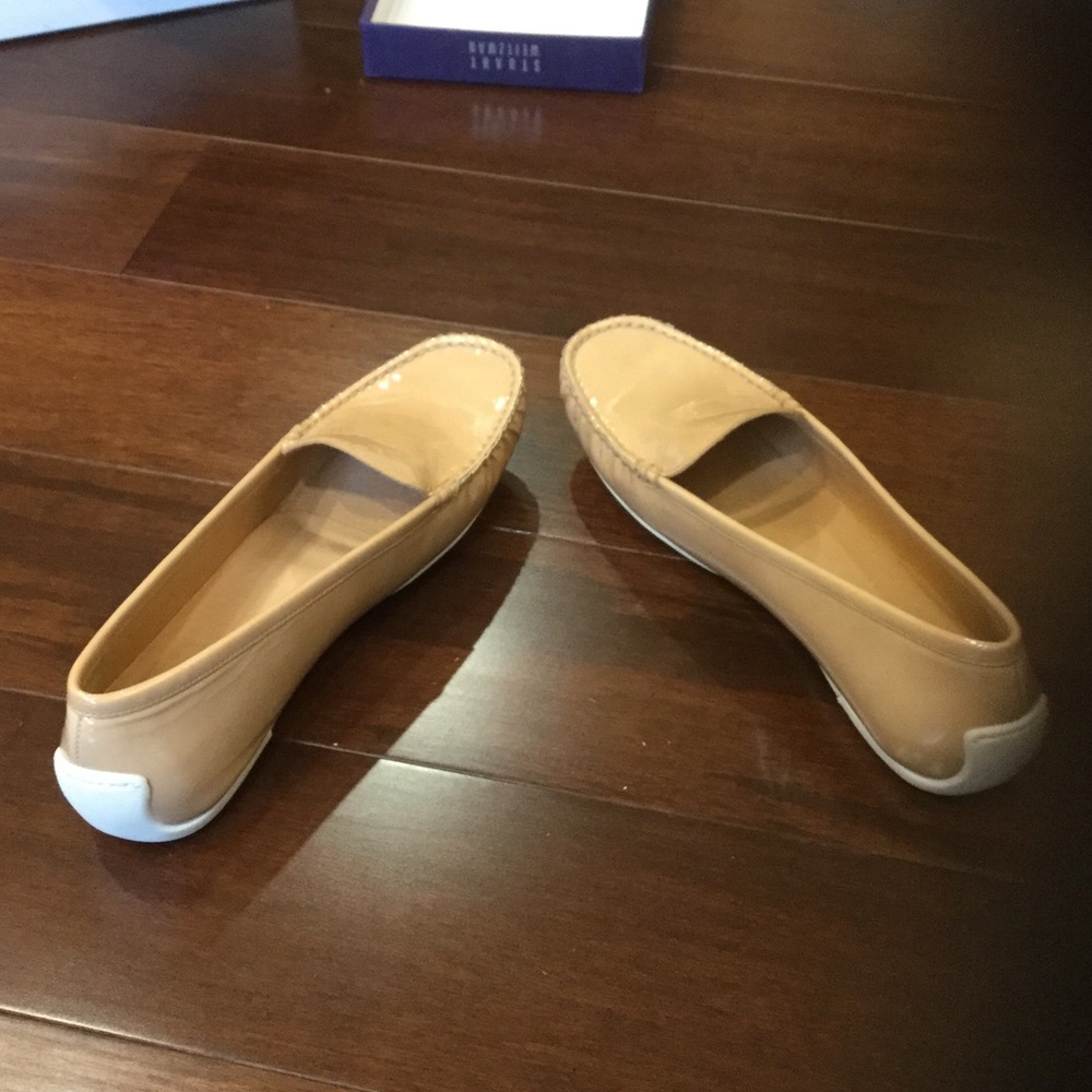 Stuart Weitzman - Picture 2 of 5