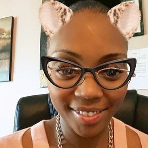 Meet your Posher, Kerelle