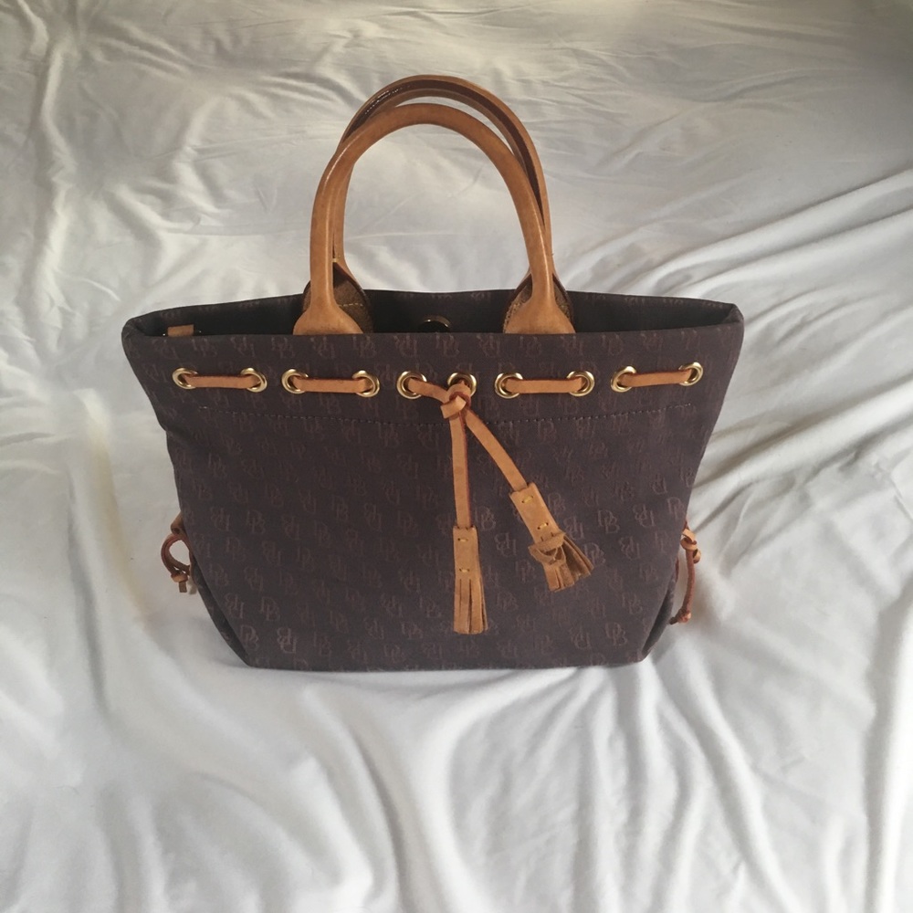 Dooney & Bourke small vintage tulip tassel tote.