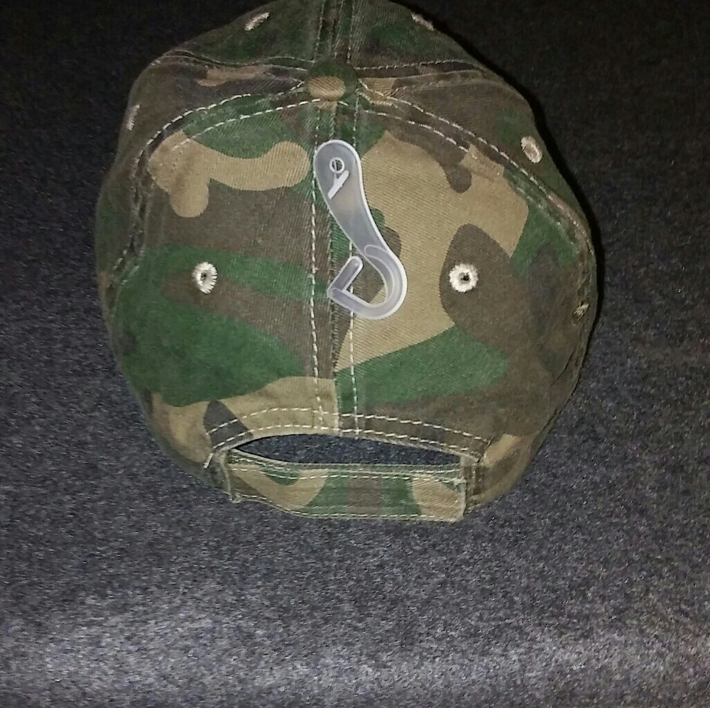 Camoflauge Cap (5 ⭐ rated) - Picture 4 of 5