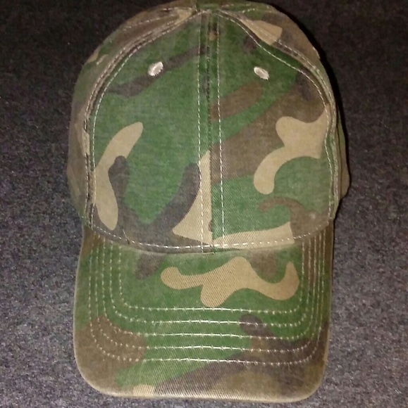 Camoflauge Cap (5 ⭐ rated) - Picture 5 of 5