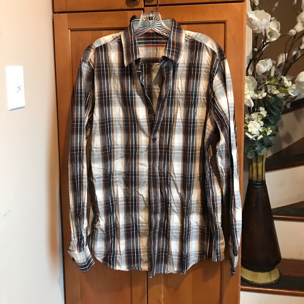 Like New Tasso Elba Button Up size M