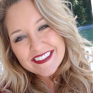 Meet your Posher, Glenna