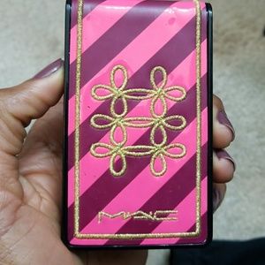 MAC NUTCRACKER Whisper of Gilt