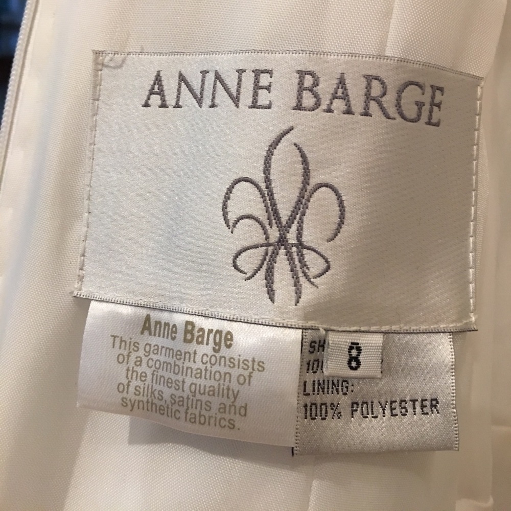 Anne Barge Wedding Gown - Picture 7 of 7