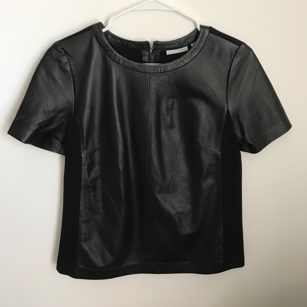 Nordstrom Halogen genuine leather tee in xs.