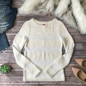 💗Gorgeous Ann Taylor LOFT sweater💗