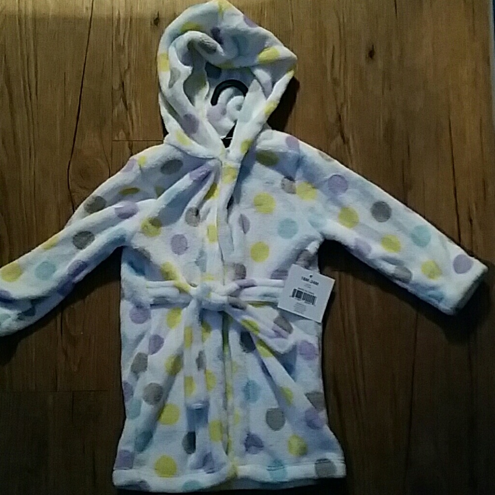 Little ones soft and cuddly robe w/ tie, hood