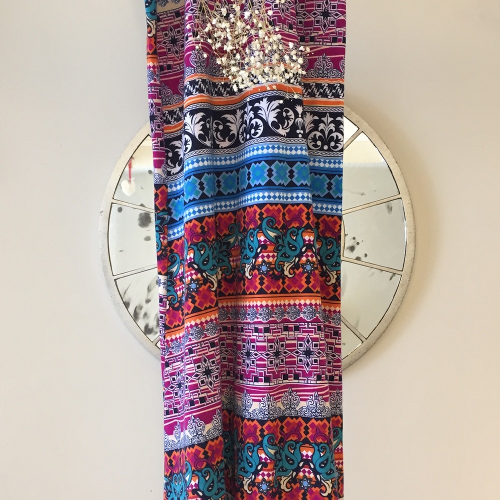 Gorgeous printed maxi skirt!