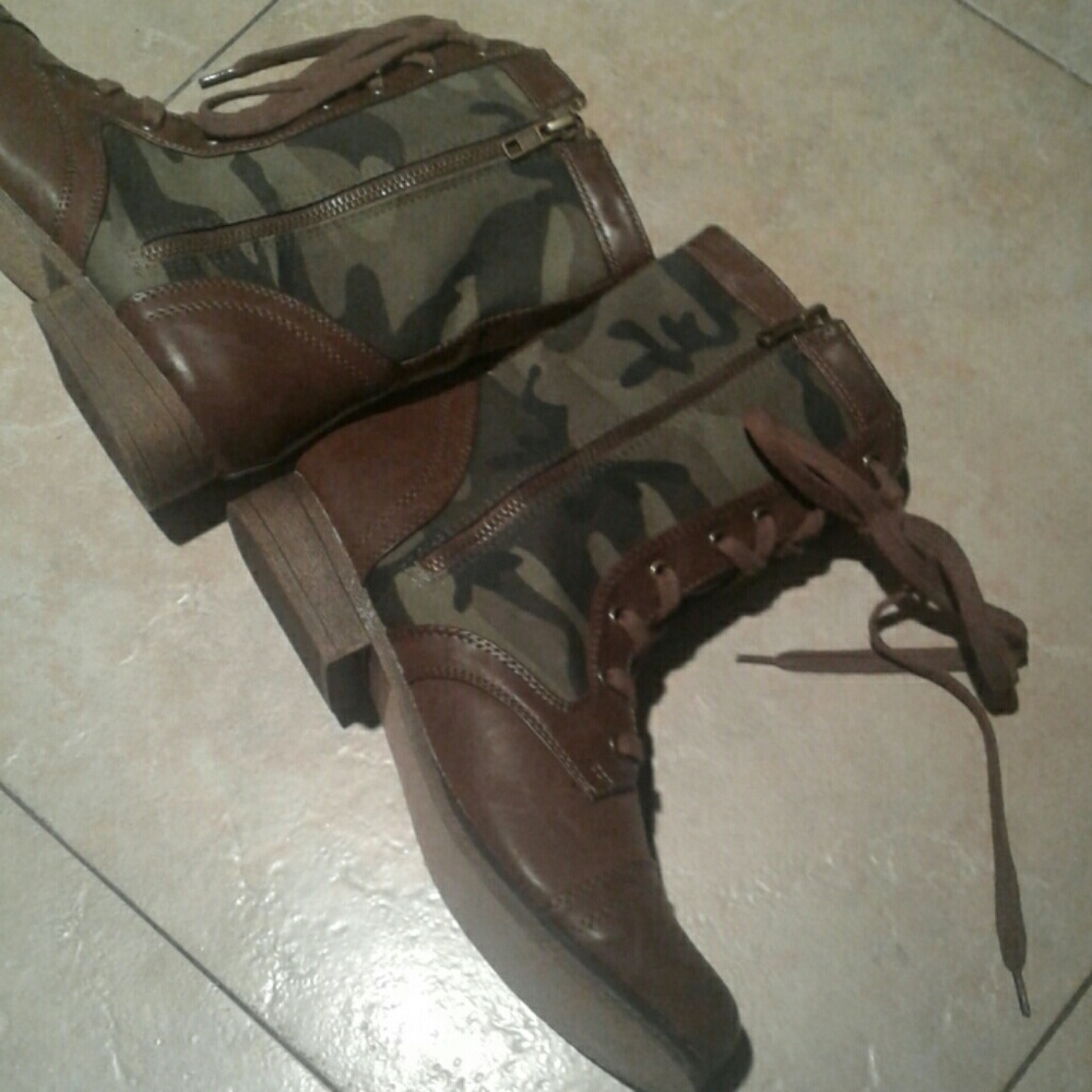 New boots - Picture 2 of 5