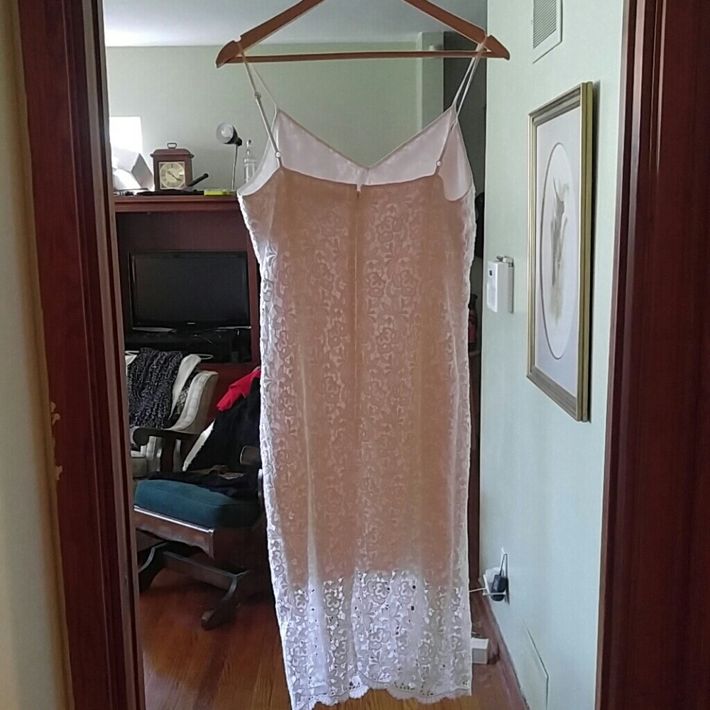 White House Black Market lace dress - Picture 2 of 3