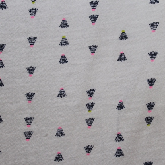 White Tee - Picture 5 of 6