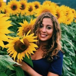 Meet your Posher, Julia