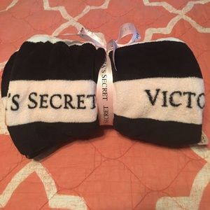 Victoria's Secret Fleece Blanket NWT