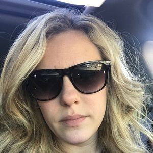 Meet your Posher, Jaclyn