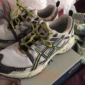 ASICS 8.5 women GEL-EXALT