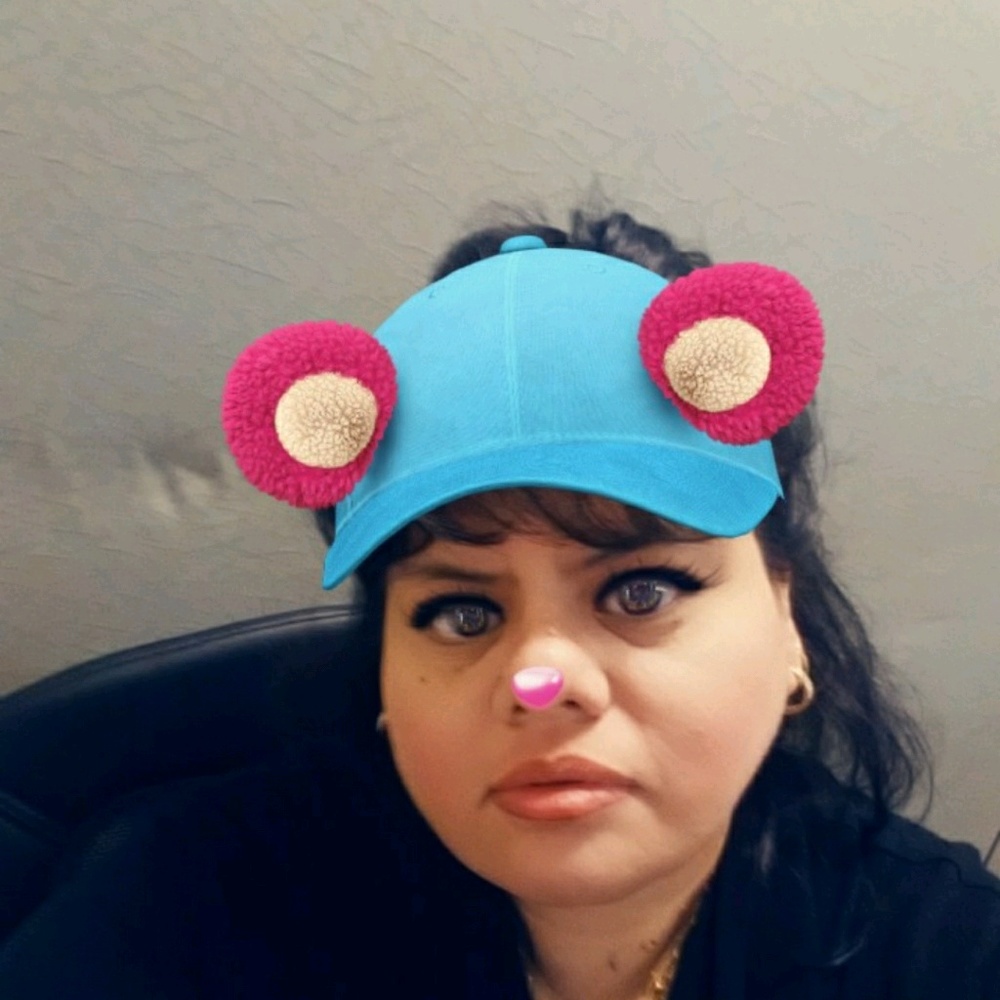 Meet your Posher, Seira