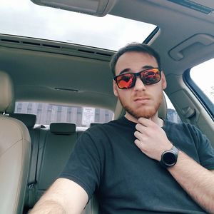 Meet your Posher, Kyle