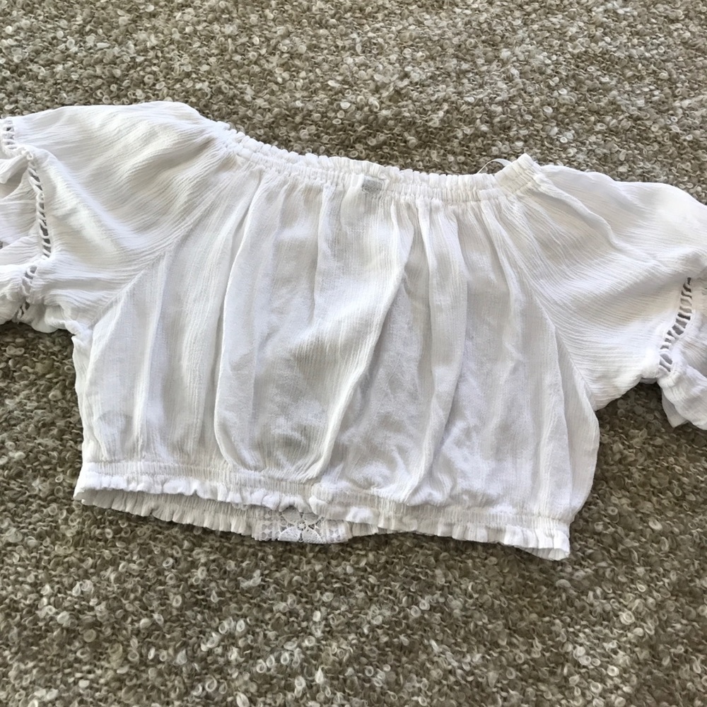 Cropped Blouse - Picture 3 of 3