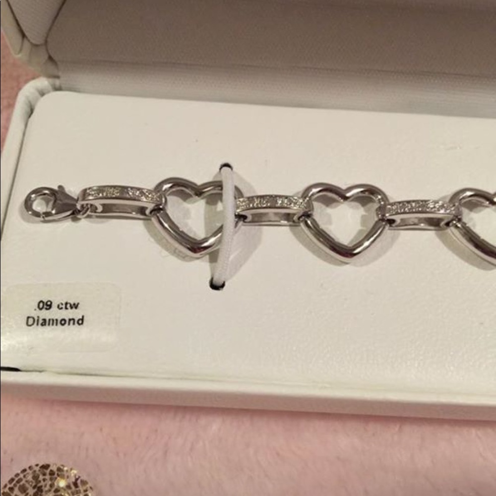 Brand new diamond heart bracelet - Picture 5 of 7