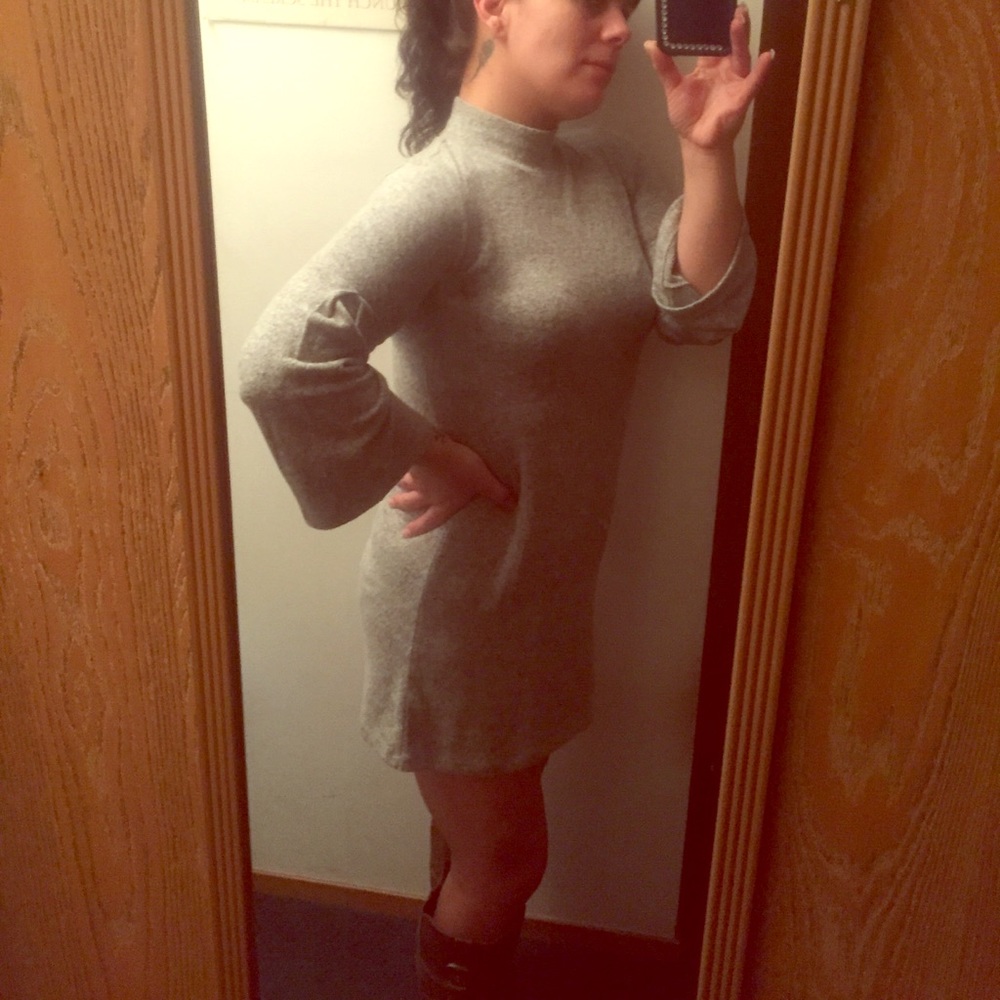 Softest sweater dress 👠👡👢💋❤️