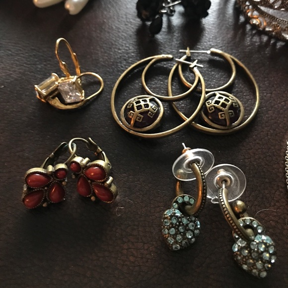 Earring bundle - Picture 3 of 4