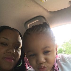 Meet your Posher, Kenyatta