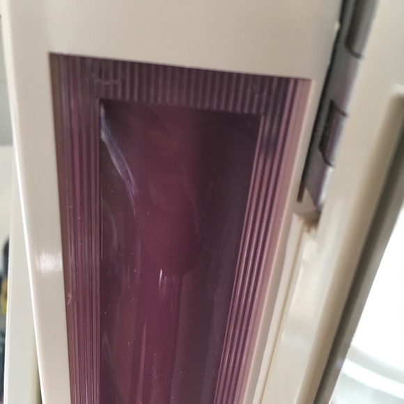 Lighted Makeup Mirror w/outlet - Picture 7 of 8