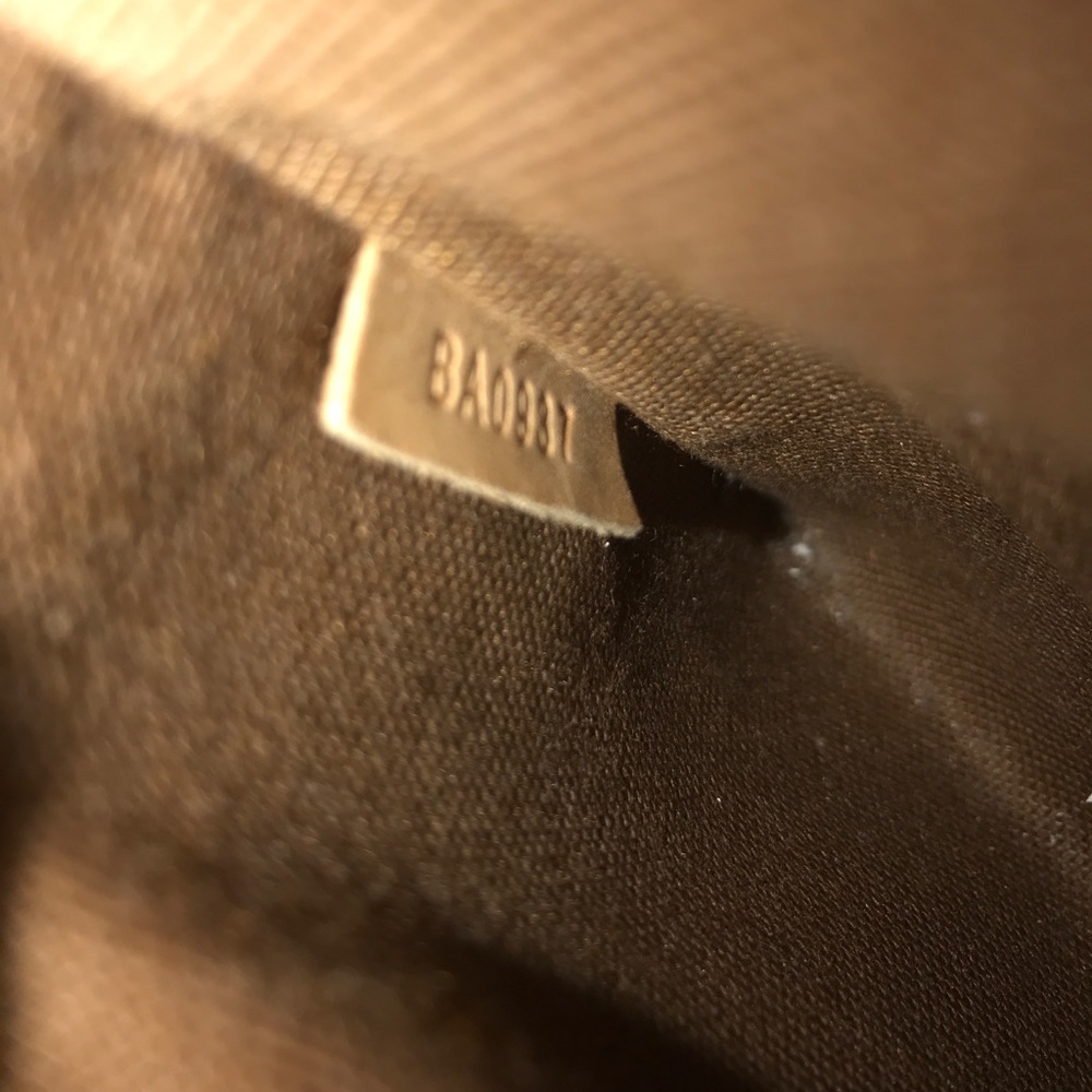 Authentic LV alma bag with lock and key - Picture 4 of 6