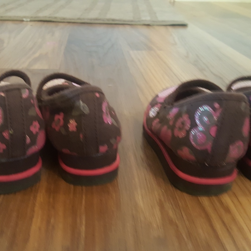 Sold - Picture 6 of 8