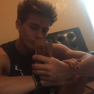 Meet your Posher, Kyle