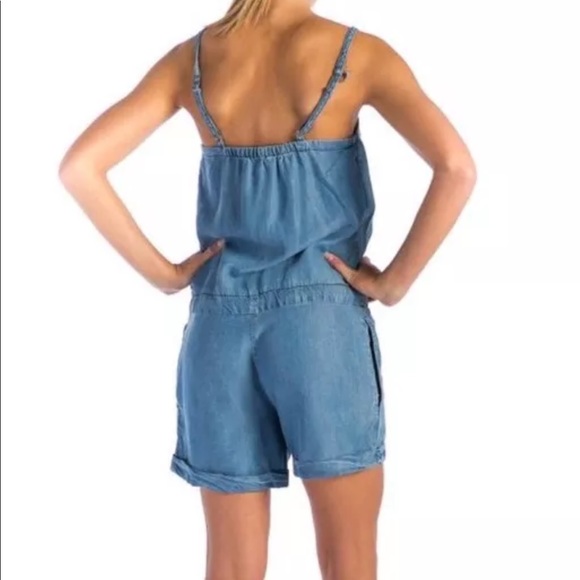 VELVET HEART Chambray romper - Picture 2 of 8