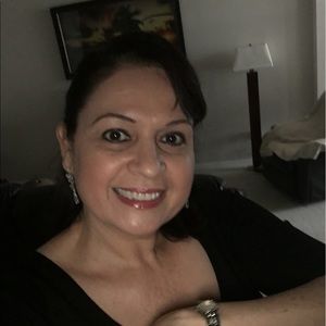 Meet your Posher, Alma