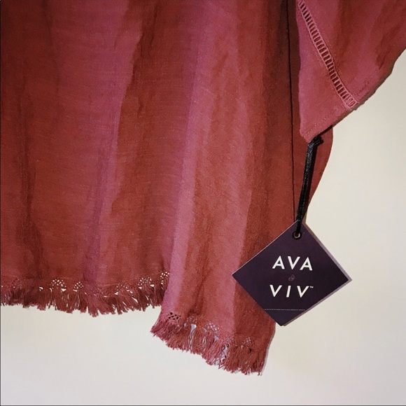 Ava & Viv | poncho too with tassel balls - Picture 4 of 4