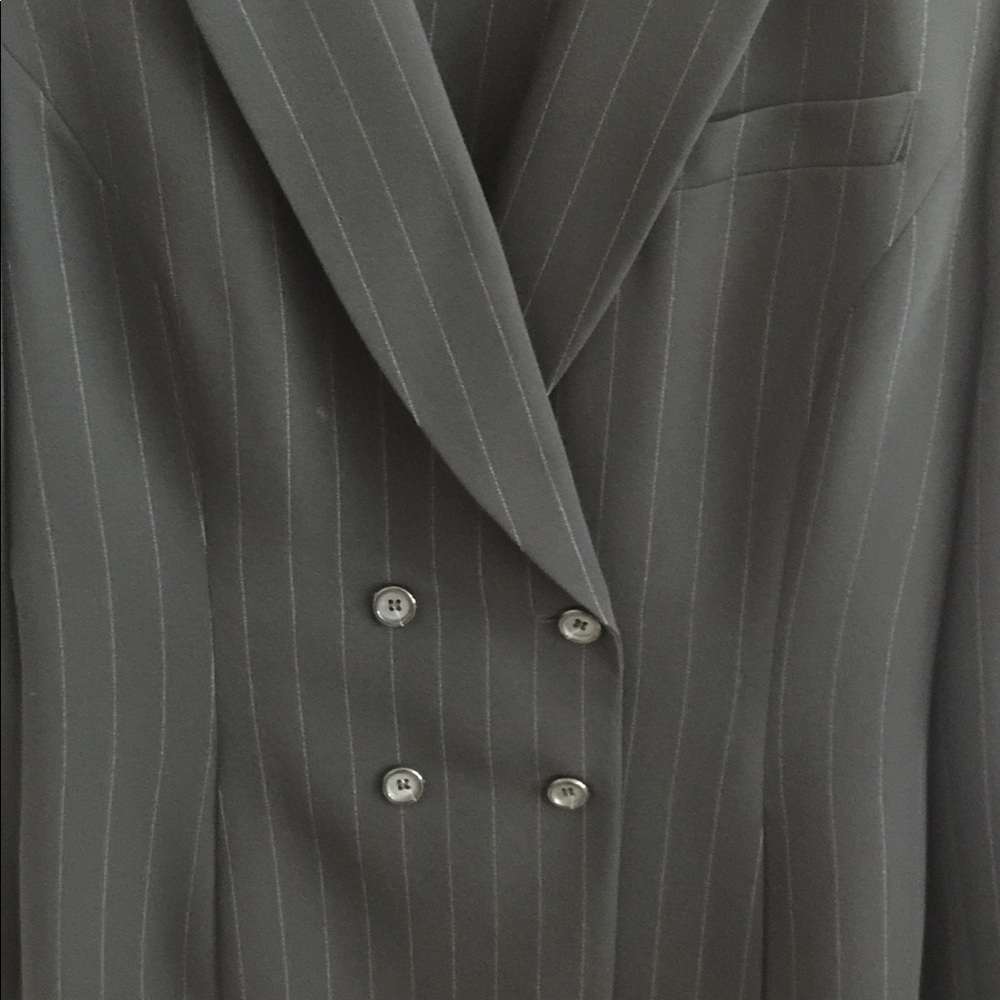 Ladies Suit ( New) brand Kasper