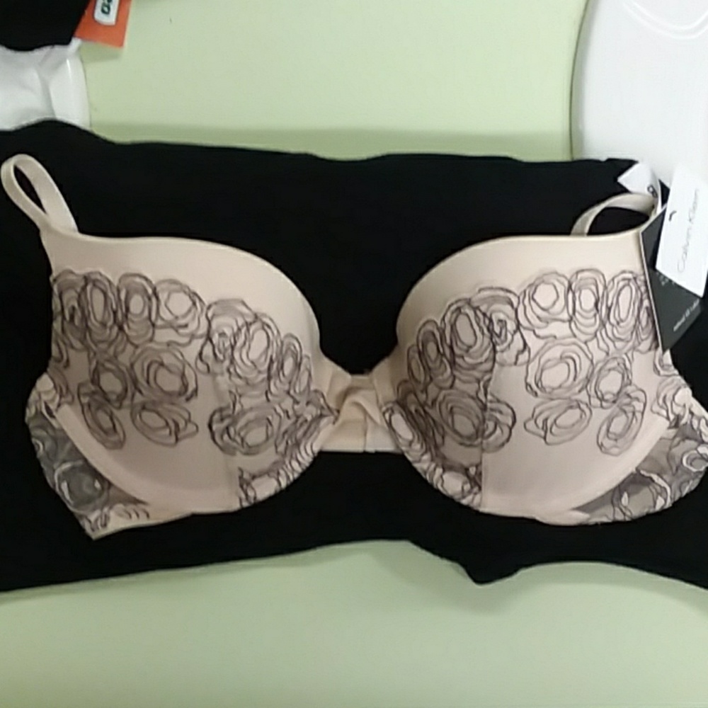 Calvin Klein 36 B bra