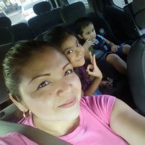 Meet your Posher, Kenia