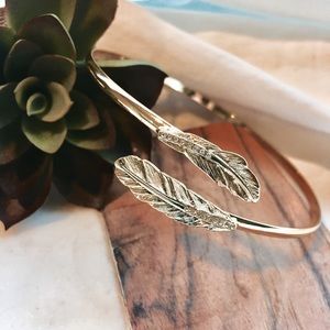 Gold Godess Feather Arm Cuff