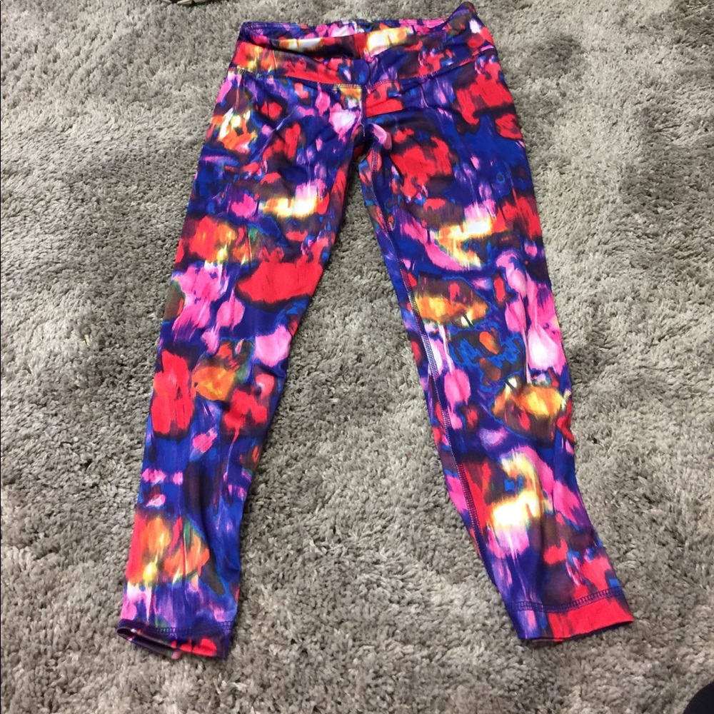 multicolor capri leggings