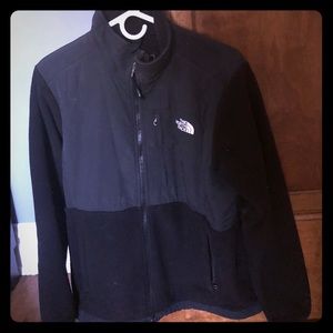 Women’s North Face fleece jacket