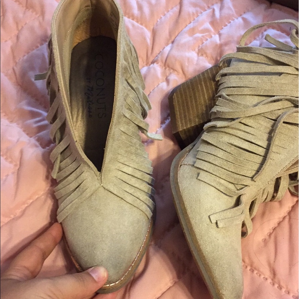 Coconuts Matisse fringe booties