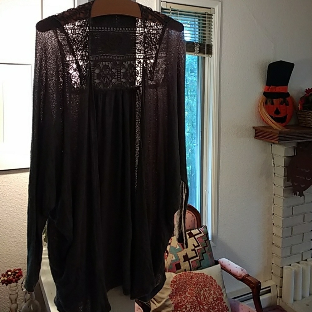 Open knit stretchy lacy cardigan