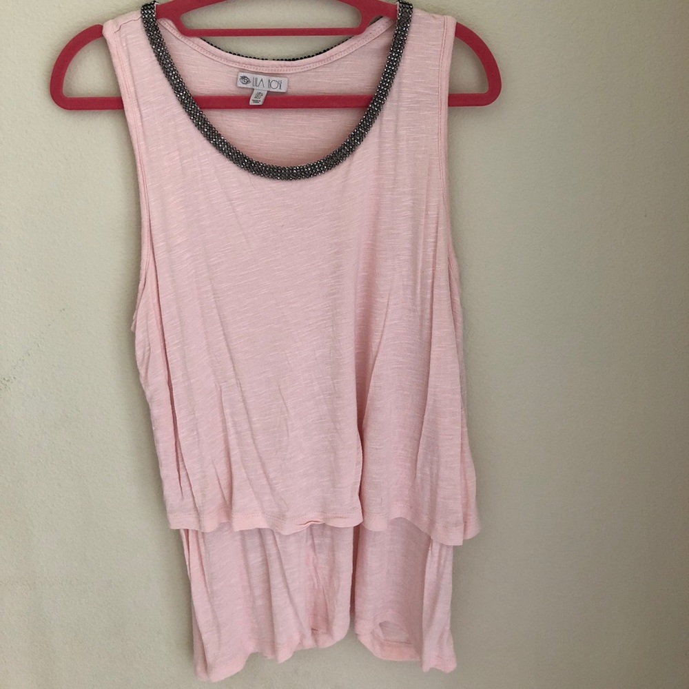 Embellished neck tee