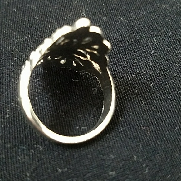 👀💍Pretty ring - Picture 2 of 6