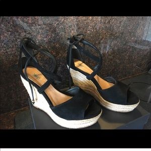 Ugg Reagan Wedge Heels Like New 8