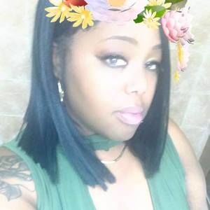 Meet your Posher, Tracii