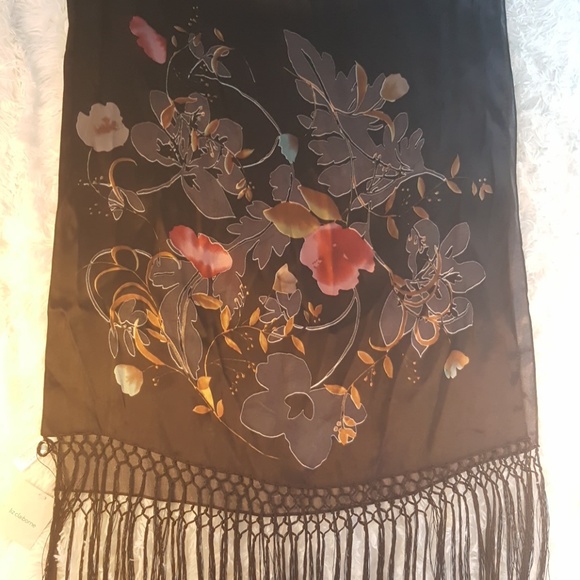 Liz Claiborne silky scarf - Picture 2 of 3