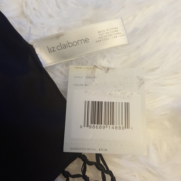 Liz Claiborne silky scarf - Picture 3 of 3